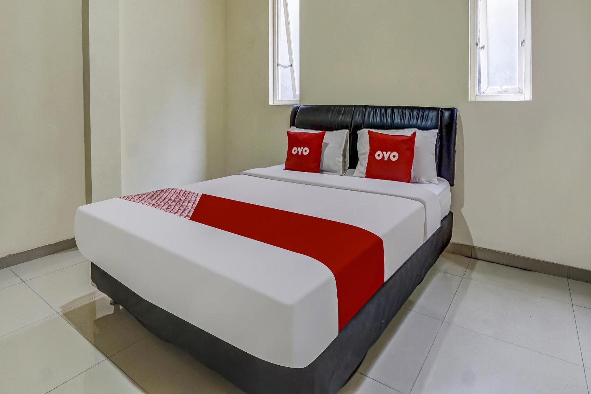 Oyo 91084 Oke Guest House Malang Ngoại thất bức ảnh
