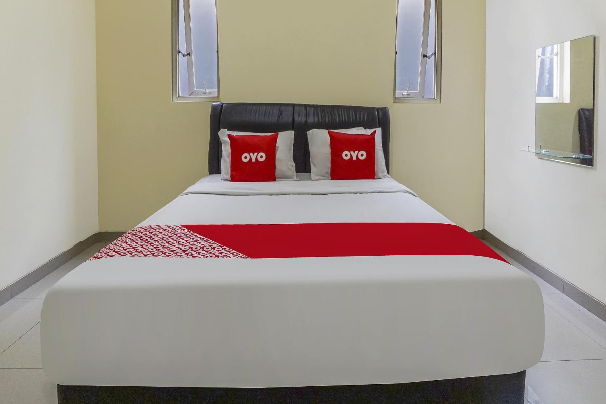 Oyo 91084 Oke Guest House Malang Ngoại thất bức ảnh