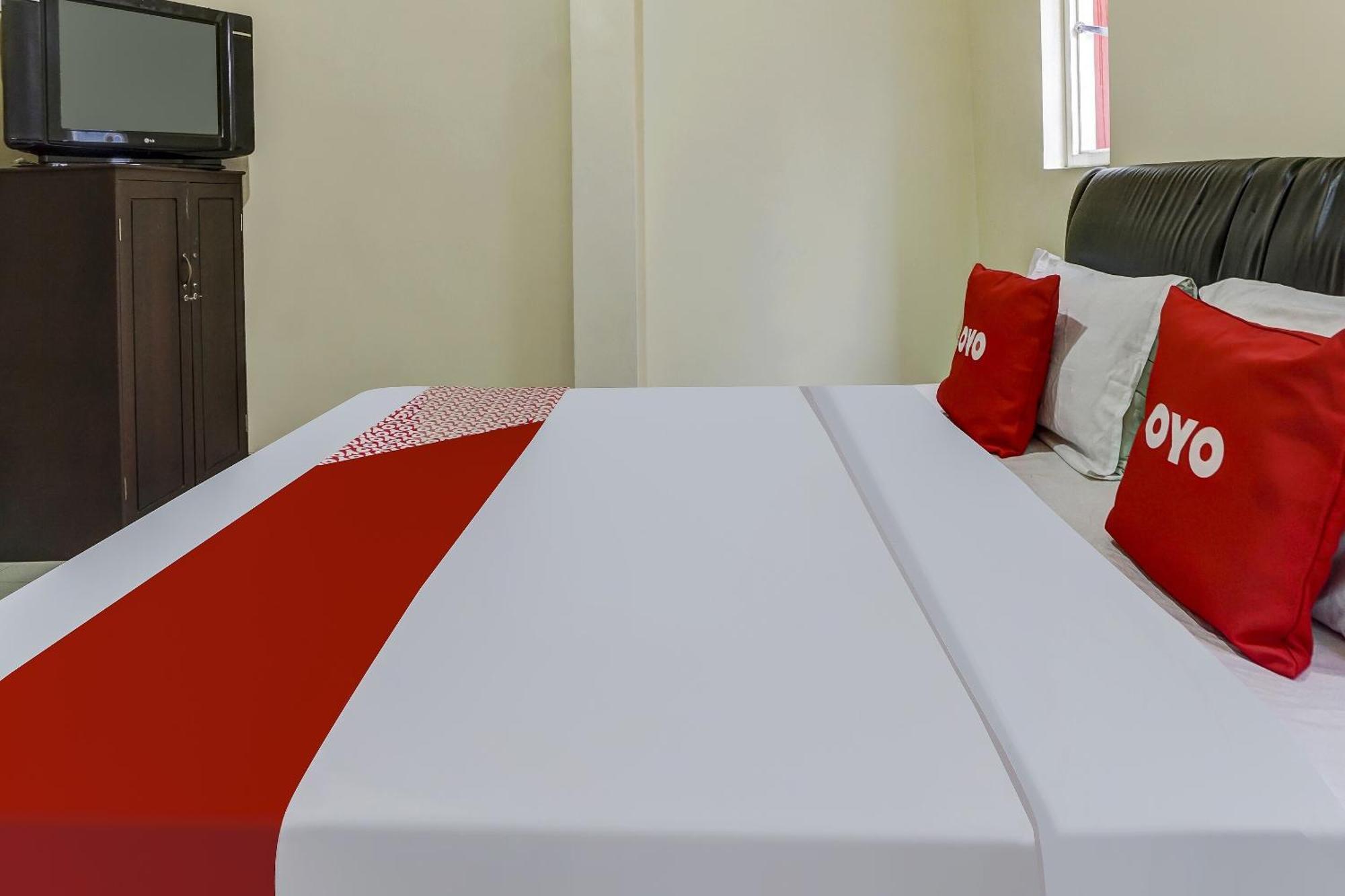 Oyo 91084 Oke Guest House Malang Ngoại thất bức ảnh