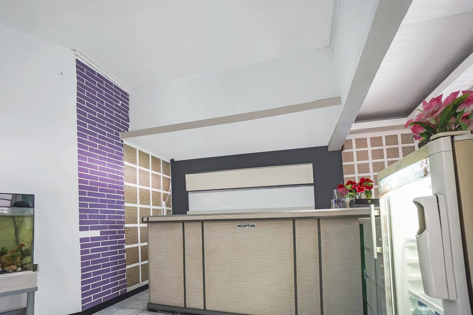 Oyo 91084 Oke Guest House Malang Ngoại thất bức ảnh
